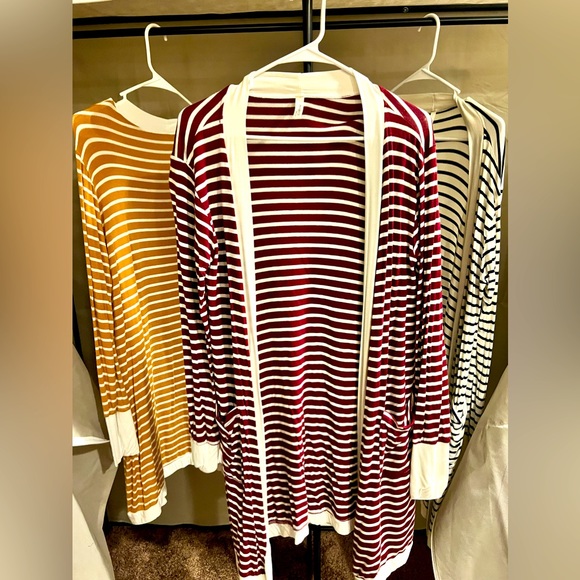 Women’s cardigan - Picture 1 of 3